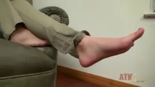 Getting Laid his girfriend on the couch - foot fetish